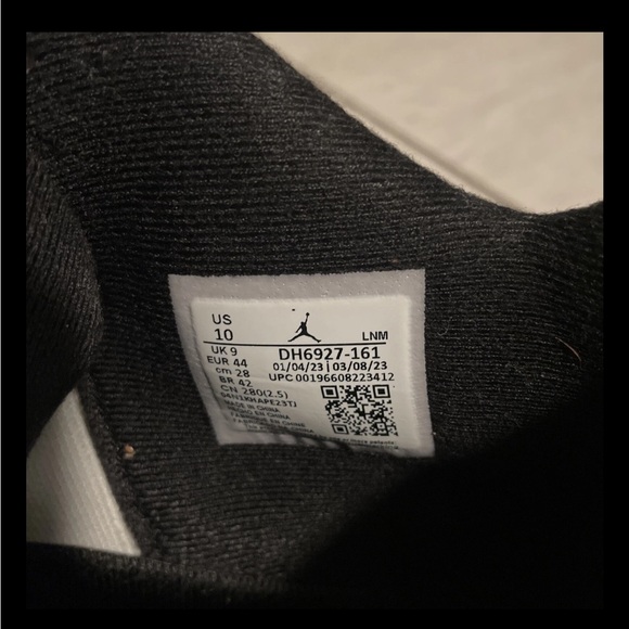 Size 10- Air Jordan 4 Retro Red Cement - Picture 6 of 7